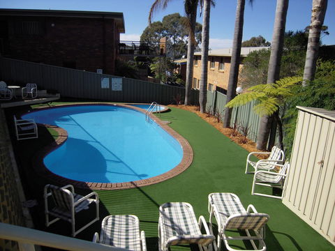 Sapphire Waters Motor Inn - Accommodation Bookings 33