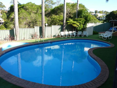 Sapphire Waters Motor Inn - Accommodation Bookings 36