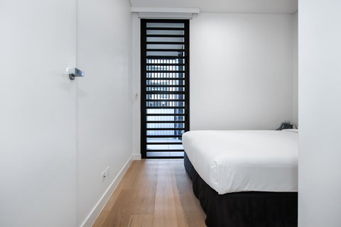 DD Apartments At International Convention Centre - Accommodation Bookings 15