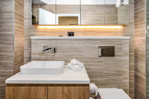 DD Apartments At International Convention Centre - Accommodation Bookings 10