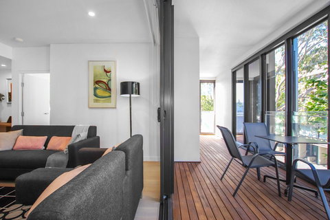 DD Apartments At International Convention Centre - Accommodation Bookings 6