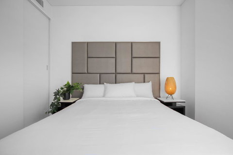 DD Apartments At International Convention Centre - Accommodation Bookings 3