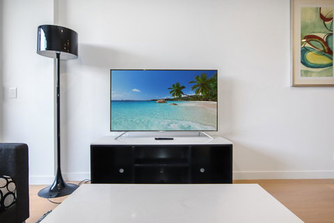 DD Apartments At International Convention Centre - Accommodation Bookings 19