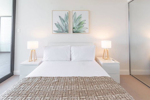 Two Bedders Apartment With Stunning Water View - Accommodation Bookings 7