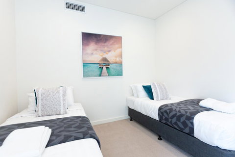 Brand New Executive Apartment - Accommodation Bookings 23
