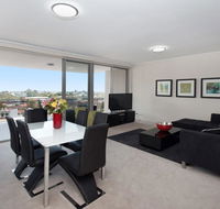 The Junction Palais - Modern and Spacious 2BR Bondi Junction Apartment Close to Everything - Accommodation Bookings