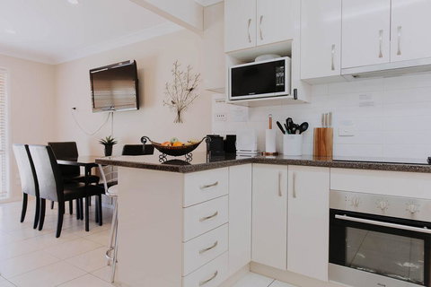 Central Wagga Self Catering Apartment - Accommodation Bookings 8