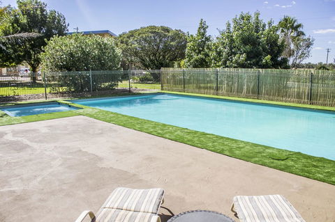 Allonville Gardens Motel - Accommodation Bookings 9