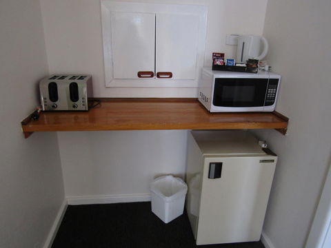 Allonville Gardens Motel - Accommodation Bookings 21