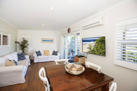 Jervis Bay Beach Shack I Pet Friendly - Accommodation Bookings 0