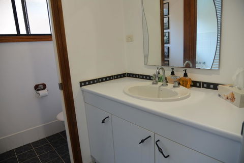 The Boat House - Accommodation Bookings 22