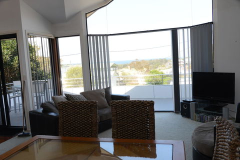 The Boat House - Accommodation Bookings 15