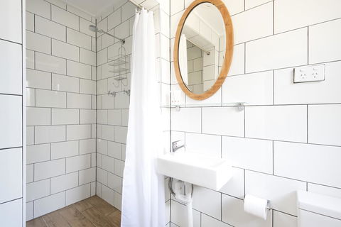 Designer Studios Manly - Accommodation Bookings 34