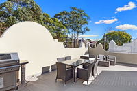 Glebe Self-Contained Modern One-Bedroom Apartments