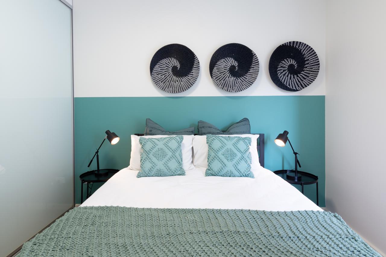 Large Light Luxe 3BDR 2BA Free Parking - Walk To Sydney Uni And RPA - thumb 7