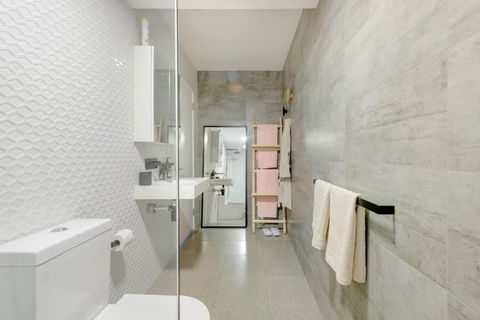 Scandi Beach Apartment - Accommodation Bookings 10