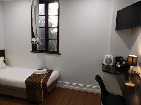 Newtown Cozy Stays - Accommodation Bookings 36