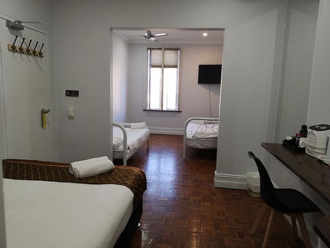 Newtown Cozy Stays - Accommodation Bookings 29