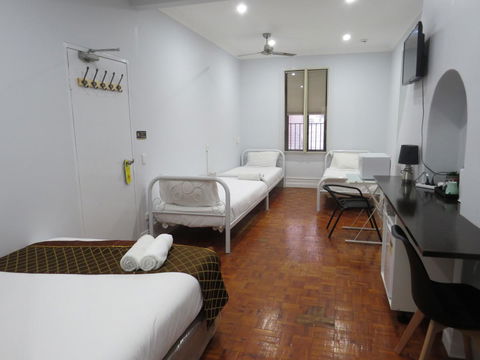 Newtown Cozy Stays - Accommodation Bookings 42