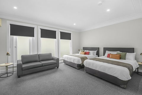 Horse And Jockey Hotel Homebush - Accommodation Bookings 0
