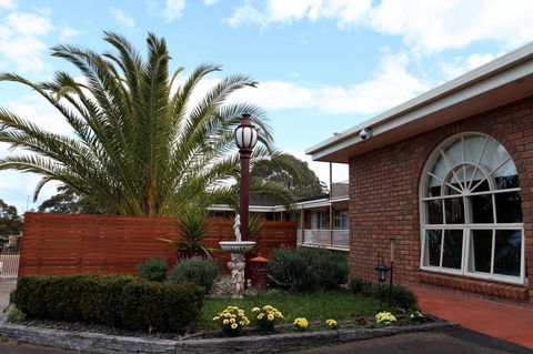Summerhill Motor Inn - Accommodation Bookings 29