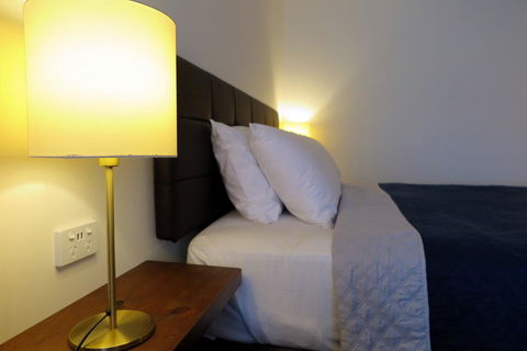 Summerhill Motor Inn - Accommodation Bookings 12