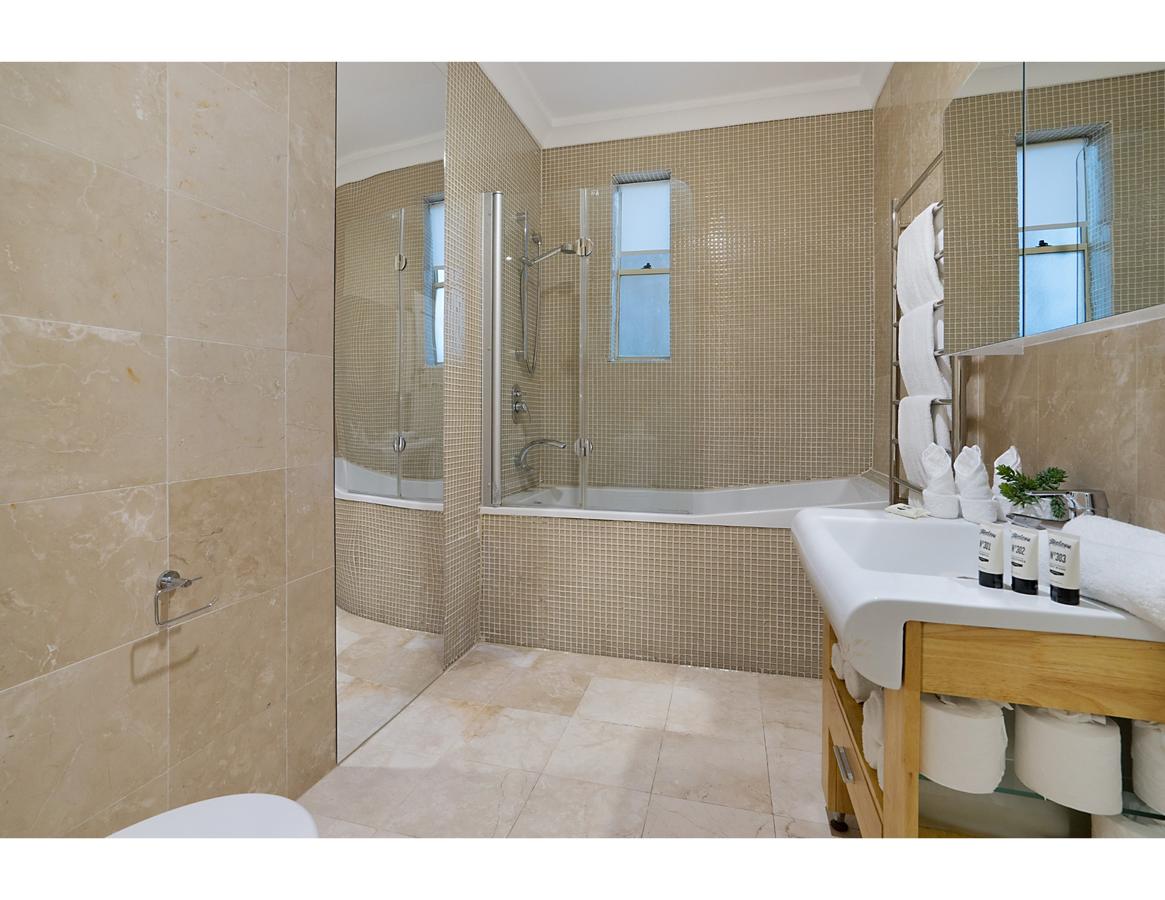 Huge Garden Apartment In The Heart Of Bondi Beach - thumb 23