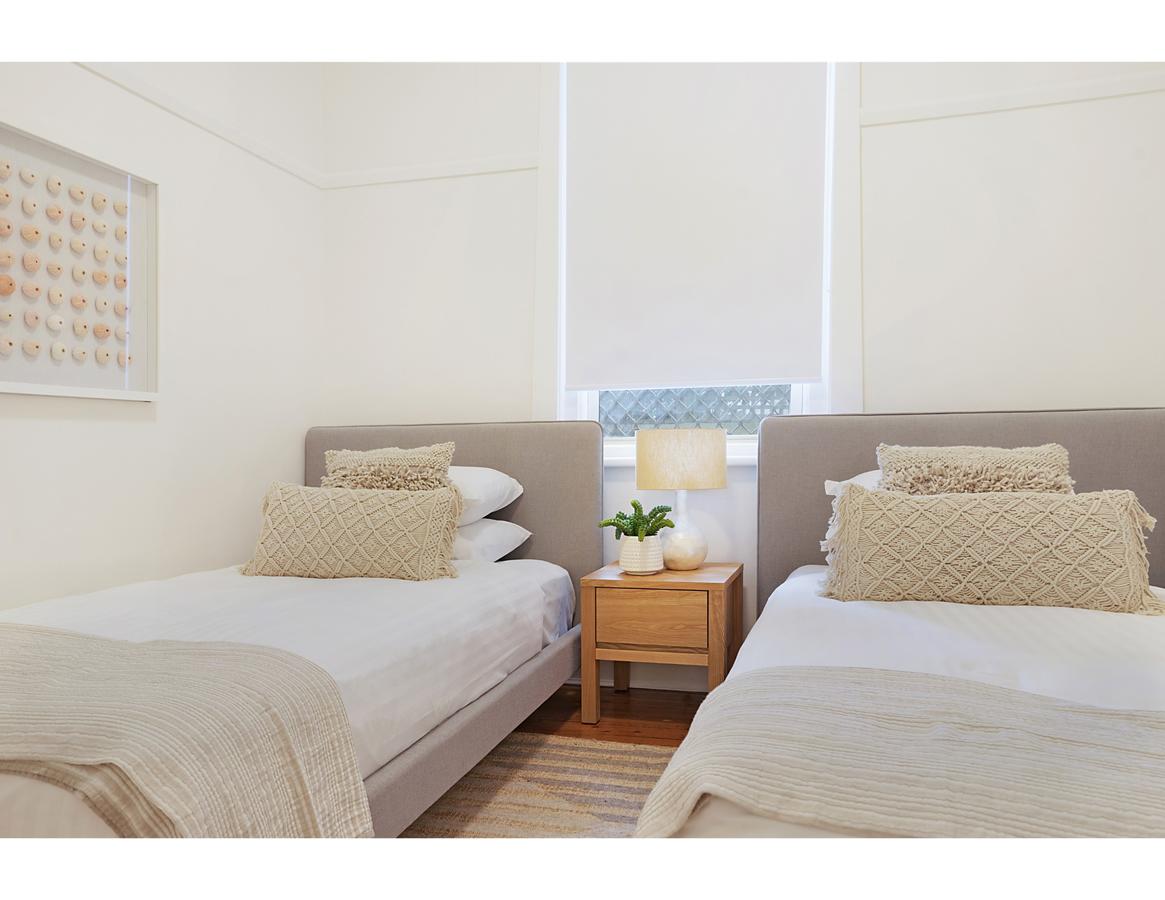 Huge Garden Apartment In The Heart Of Bondi Beach - thumb 5
