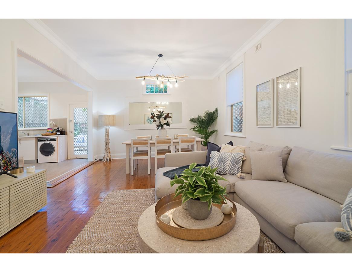 Huge Garden Apartment In The Heart Of Bondi Beach - thumb 6