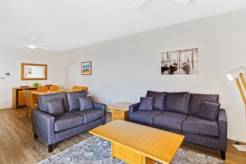 Victoria Parade, Kiah, Unit 10, 53 - Accommodation Bookings 3