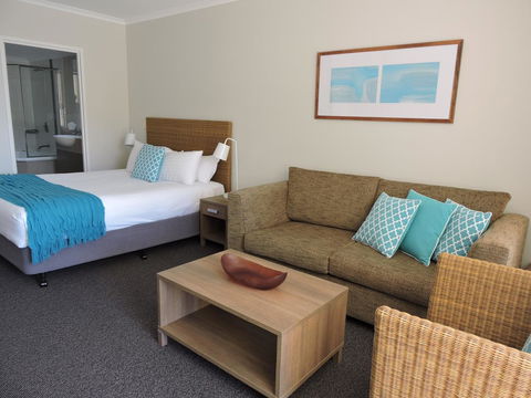 BASE Holidays - Ettalong Beach Premium Apartments - Accommodation Bookings 13