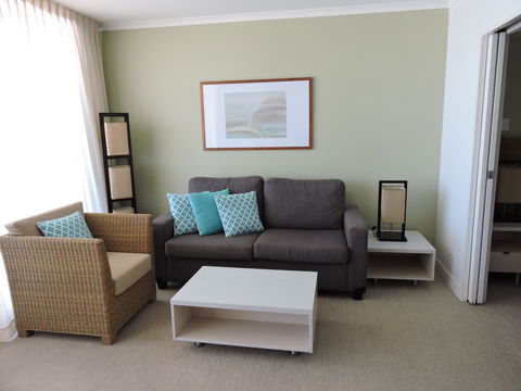 BASE Holidays - Ettalong Beach Premium Apartments - Accommodation Bookings 17