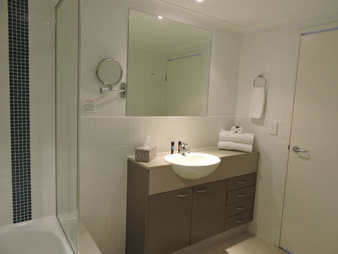 BASE Holidays - Ettalong Beach Premium Apartments - Accommodation Bookings 6