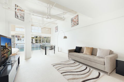 Waterfront Apartment On Sydney Harbour - Accommodation Bookings 6
