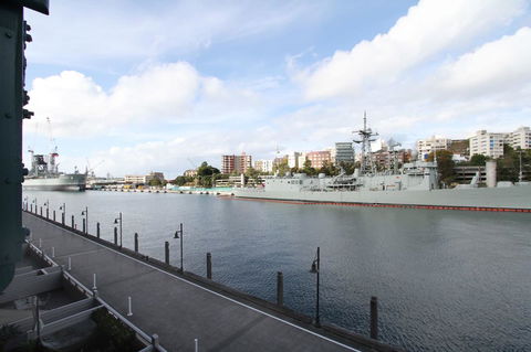 Waterfront Apartment On Sydney Harbour - Accommodation Bookings 13