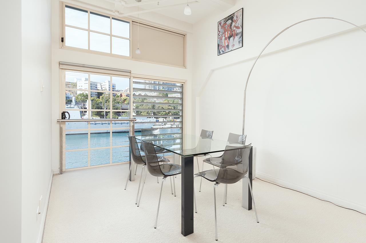 Waterfront Apartment On Sydney Harbour - thumb 2