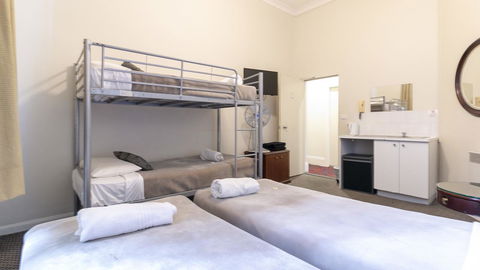 Woolbrokers Hotel - Accommodation Bookings 16