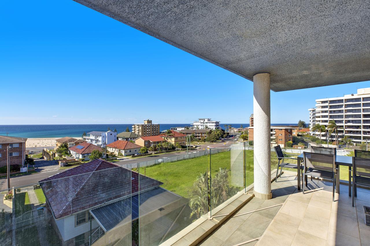 Sandy Cove Apartments - thumb 2