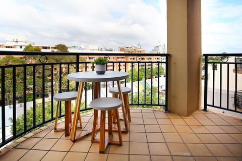Vibrant Inner-city Living - Darling Harbour Fringe - Accommodation Bookings 1