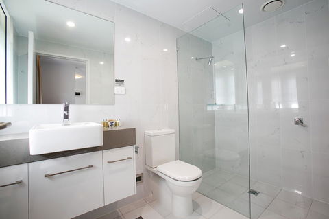 The Lucky Hotel - Accommodation Bookings 30