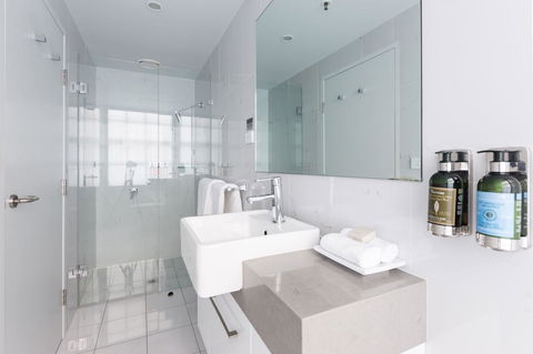 The Lucky Hotel - Accommodation Bookings 4