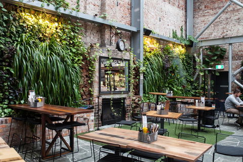 The Lucky Hotel - Accommodation Bookings 12