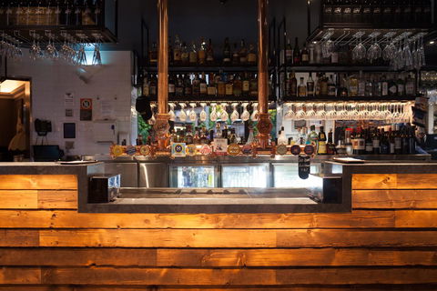 The Lucky Hotel - Accommodation Bookings 37