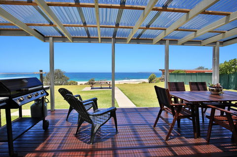 Glory @ Culburra - Absolute Beachfront - Pet & Family Friendly - Accommodation Bookings 12