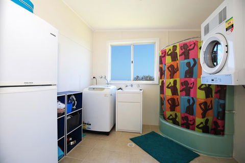 Glory @ Culburra - Absolute Beachfront - Pet & Family Friendly - Accommodation Bookings 11