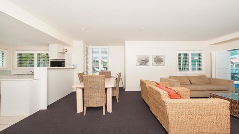 Pacific Blue, Salamander Bay - Accommodation Bookings 33