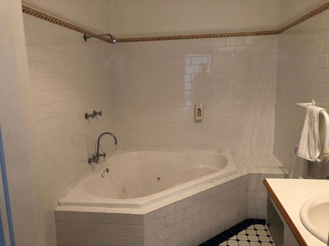 Squid\'s Ink Motel - Accommodation Bookings 37