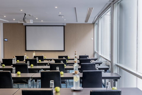 Novotel Sydney Darling Square - Accommodation Bookings 26