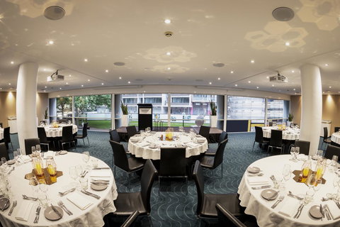 Novotel Sydney Darling Square - Accommodation Bookings 23