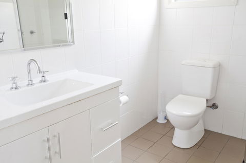 Bluegum Apartments Newcastle - Accommodation Bookings 7
